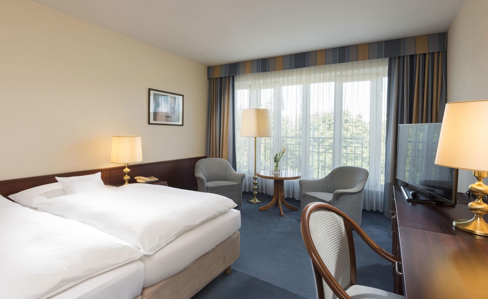 Maritim Hotel Koln Exterior foto