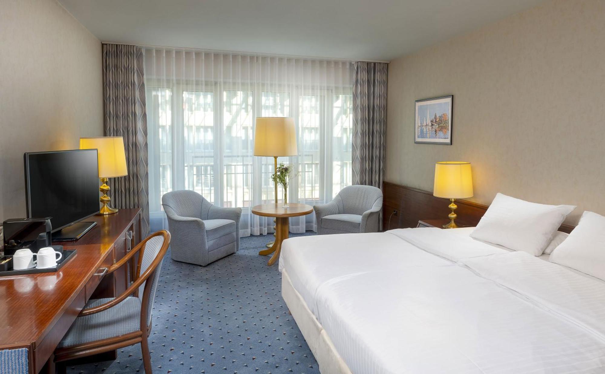 Maritim Hotel Koln Exterior foto