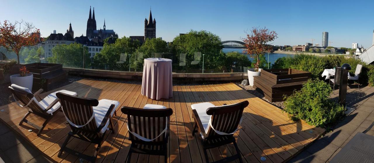 Maritim Hotel Koln Exterior foto The view from the terrace of the hotel